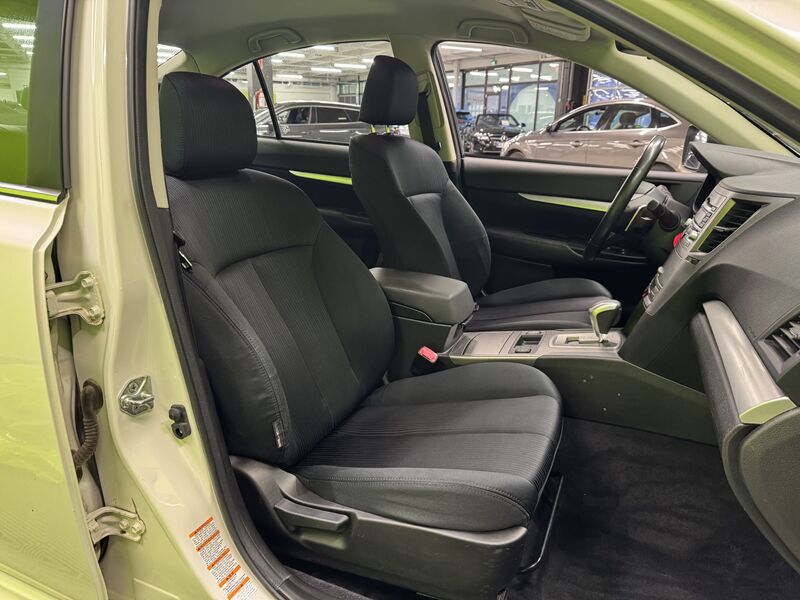 Subaru Legacy vaihtoauto