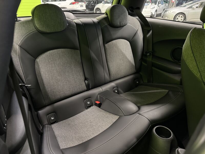 Mini Cooper vaihtoauto