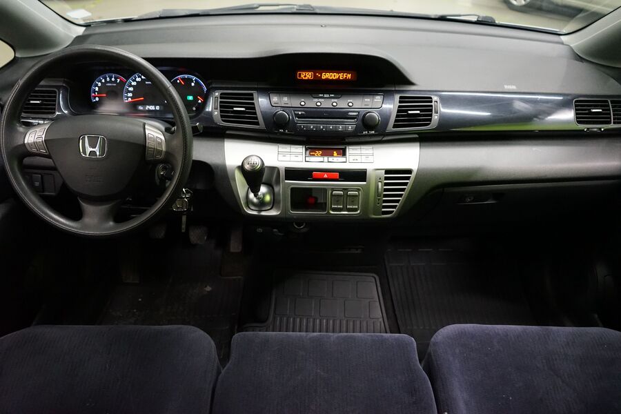 Honda Fr-V vaihtoauto