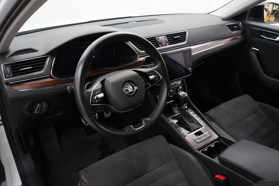 Skoda Superb vaihtoauto