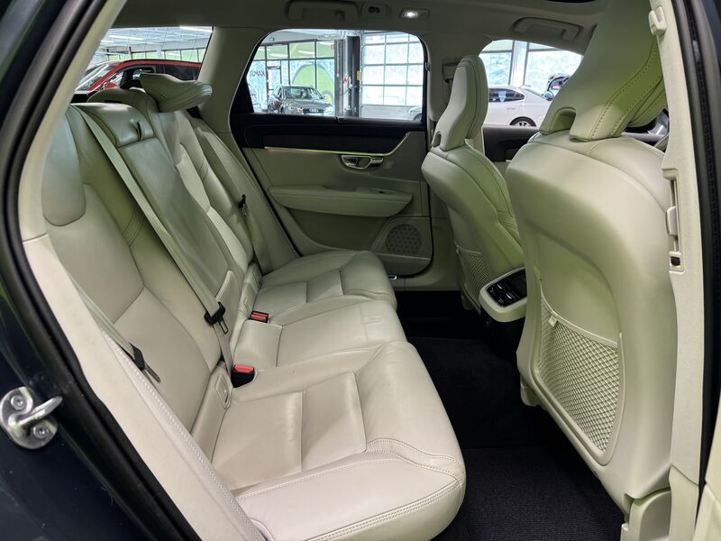 Volvo V90 Cross Country vaihtoauto