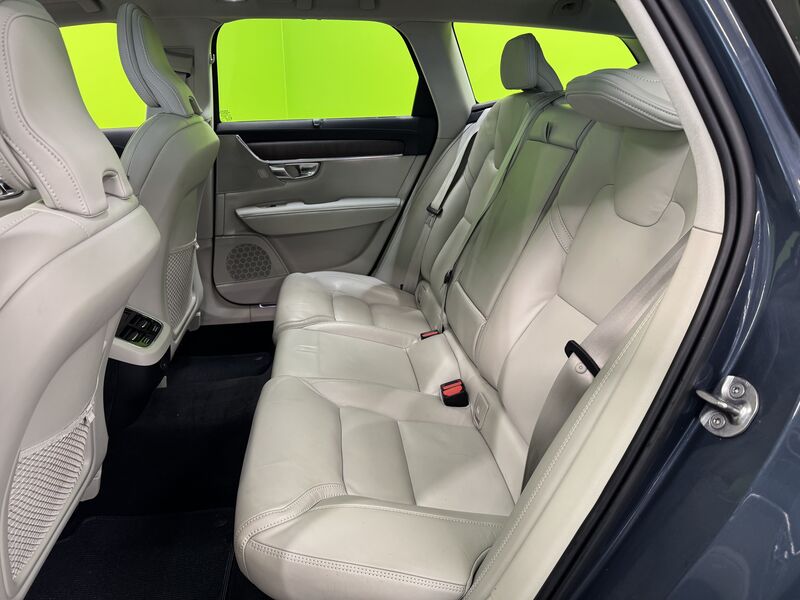 Volvo V90 Cross Country vaihtoauto