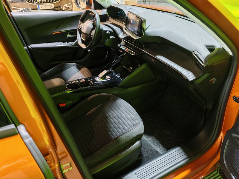 Peugeot e-2008 vaihtoauto