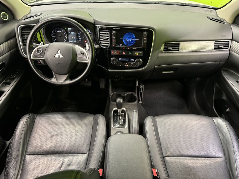 Mitsubishi Outlander vaihtoauto