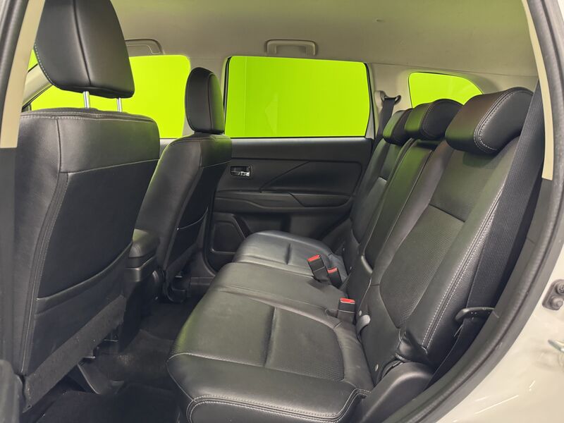 Mitsubishi Outlander vaihtoauto