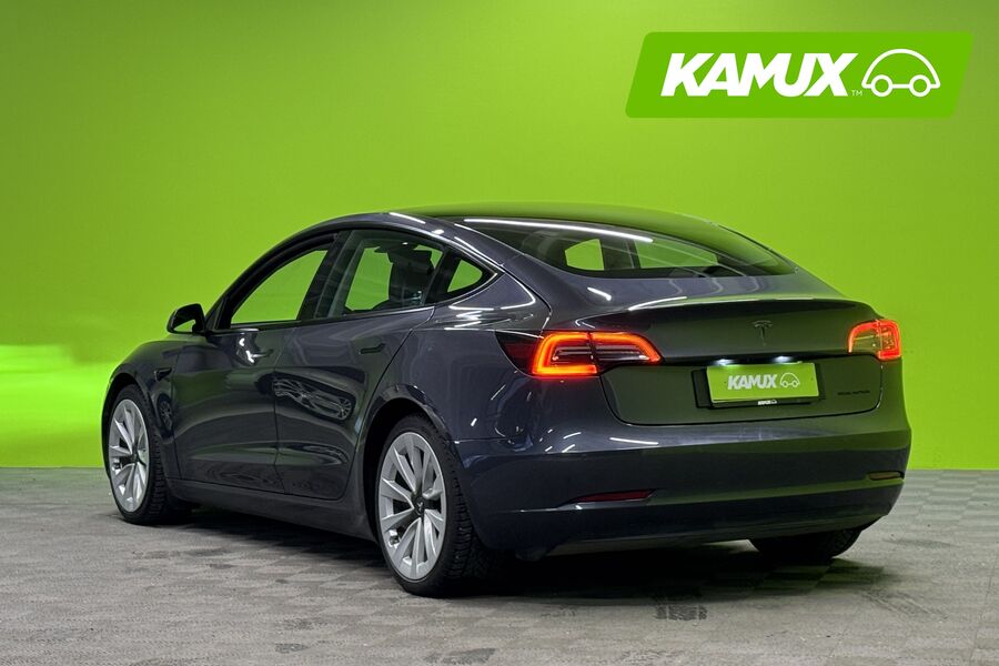 Tesla Model 3 vaihtoauto