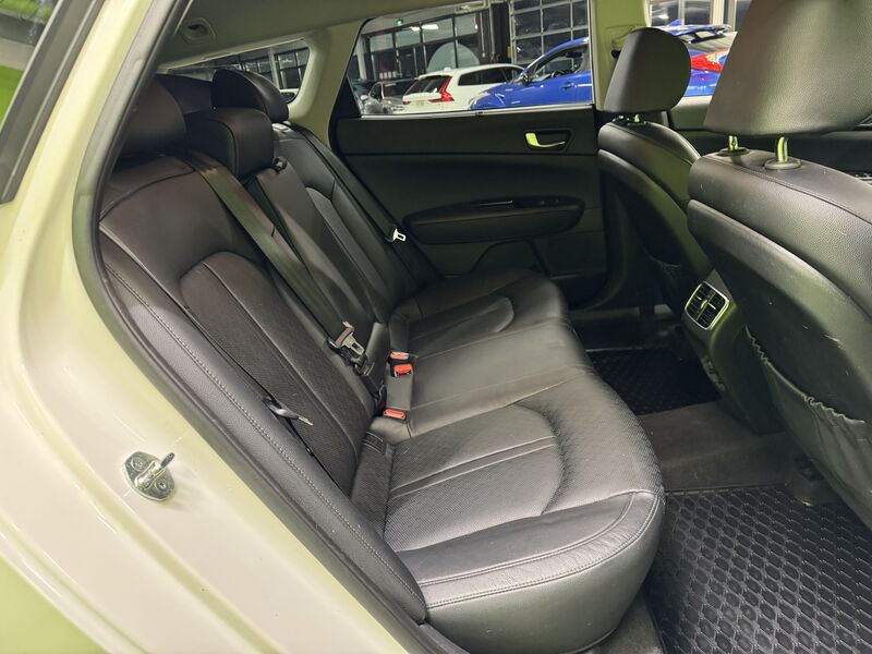 Kia Optima vaihtoauto