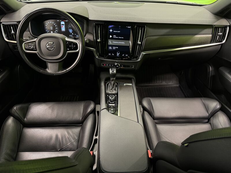 Volvo V90 Cross Country vaihtoauto