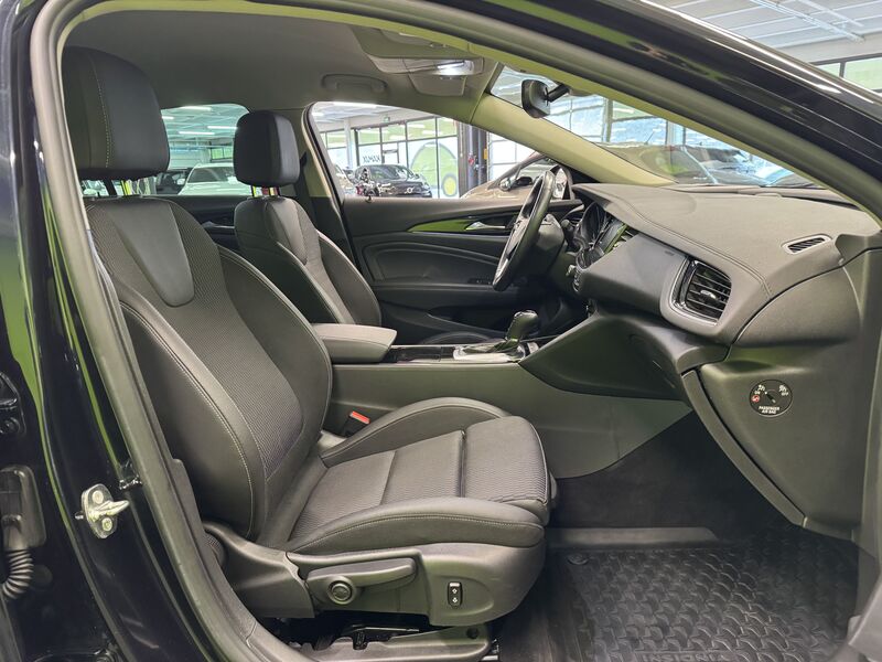 Opel Insignia vaihtoauto