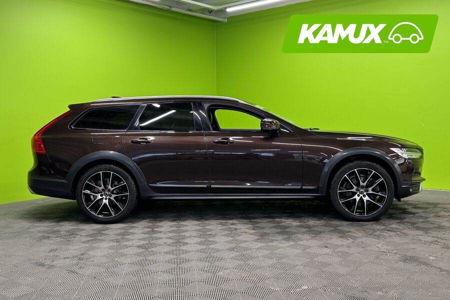 Volvo V90 Cross Country vaihtoauto