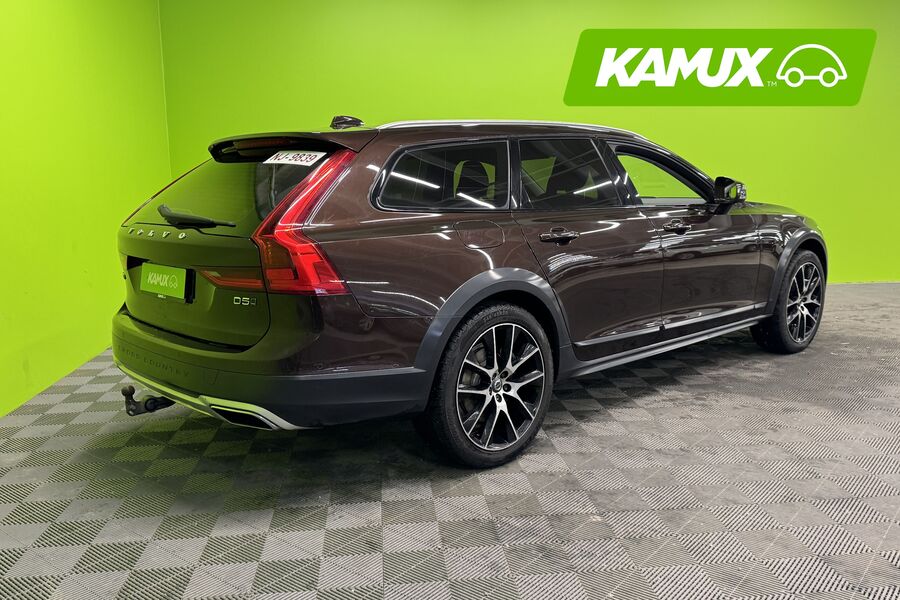Volvo V90 Cross Country vaihtoauto