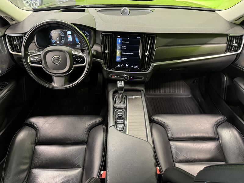 Volvo V90 Cross Country vaihtoauto