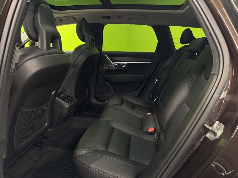 Volvo V90 Cross Country vaihtoauto