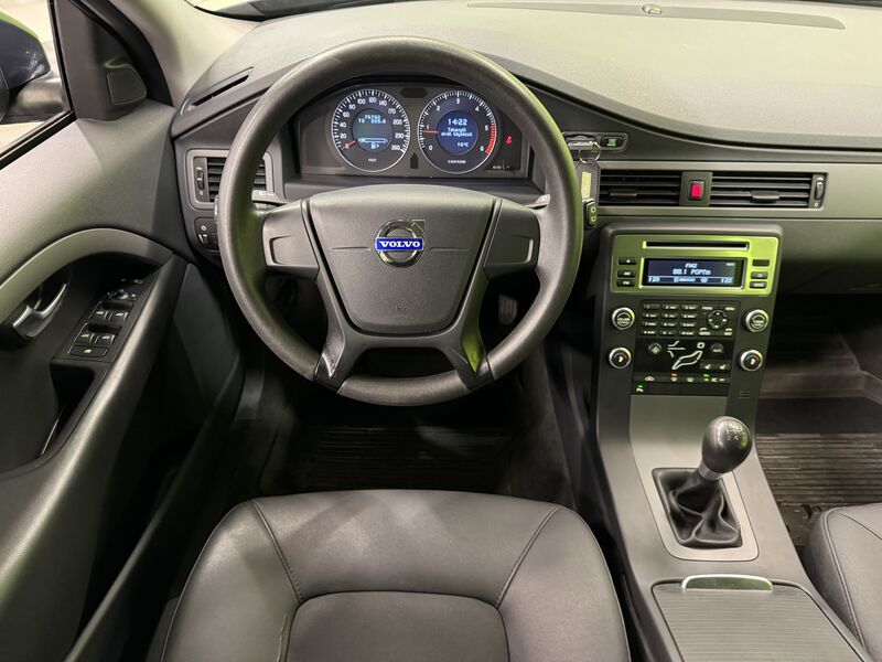 Volvo V70 vaihtoauto