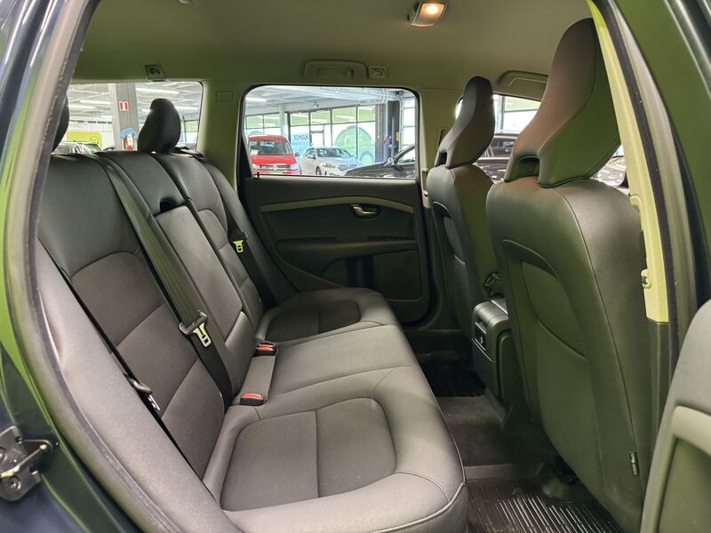 Volvo V70 vaihtoauto