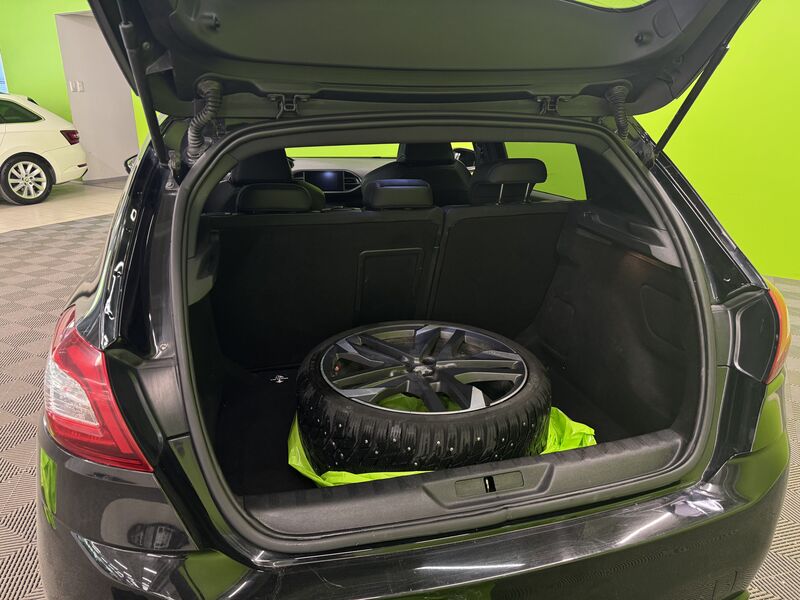 Peugeot 308 vaihtoauto