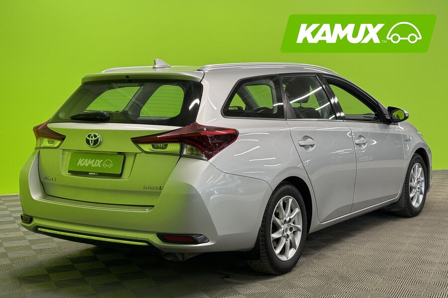 Toyota Auris vaihtoauto