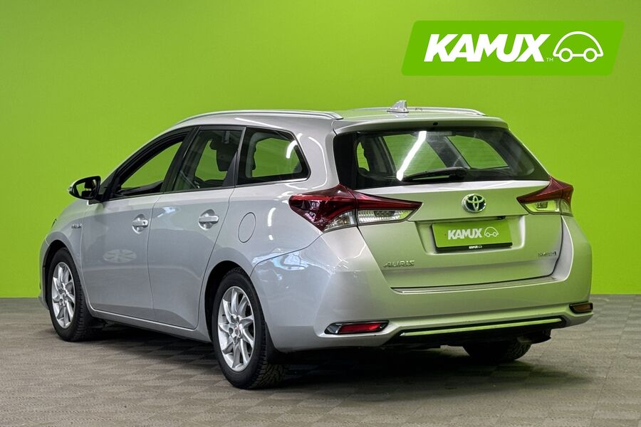 Toyota Auris vaihtoauto