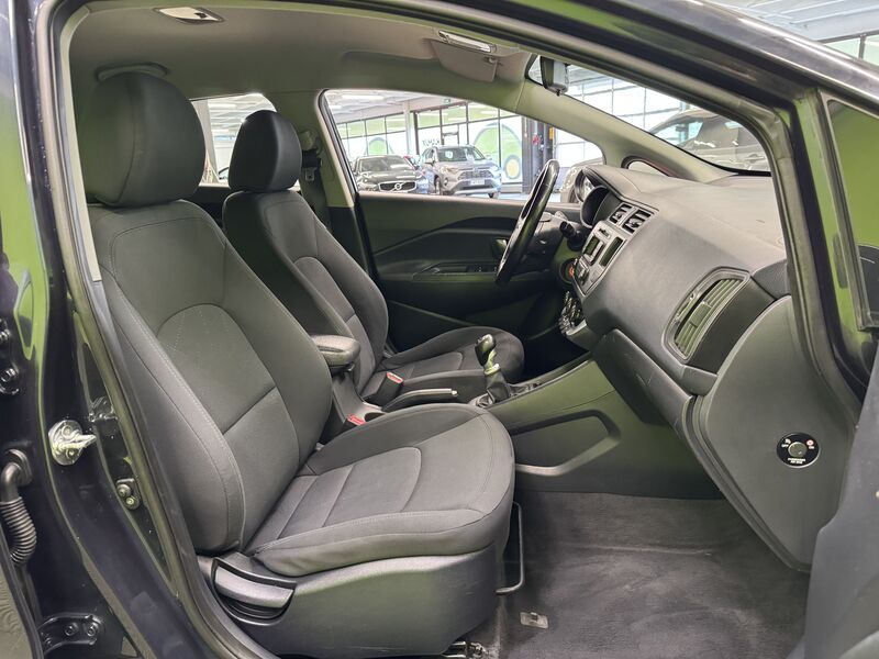 Kia Rio vaihtoauto
