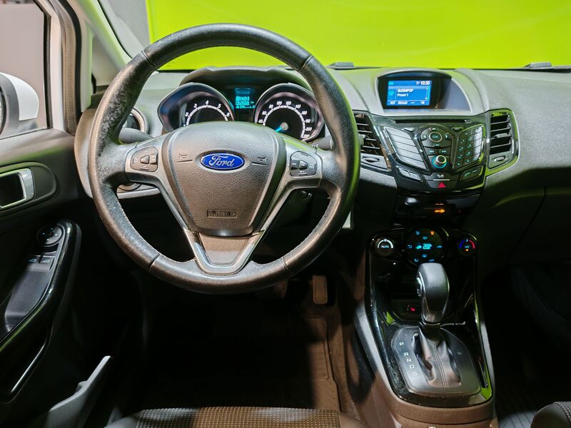 Ford Fiesta vaihtoauto