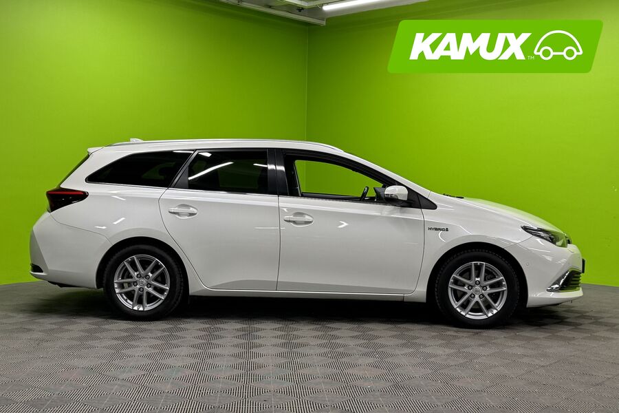 Toyota Auris vaihtoauto