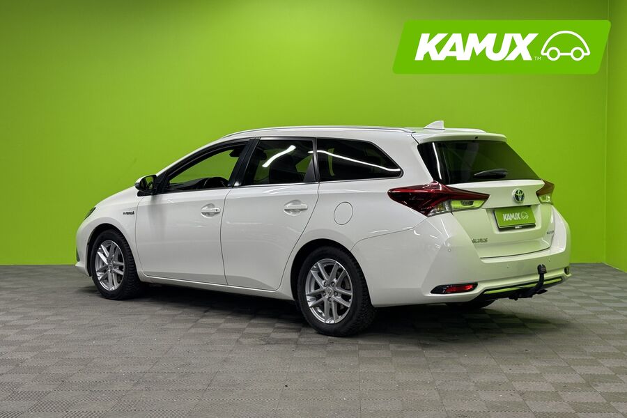 Toyota Auris vaihtoauto