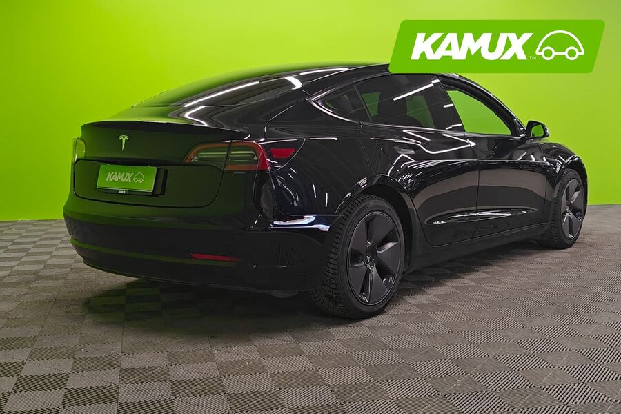 Tesla Model 3 vaihtoauto