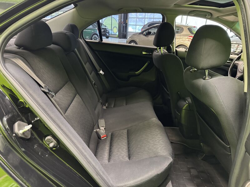 Honda Accord vaihtoauto