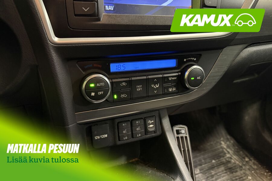 Toyota Auris vaihtoauto