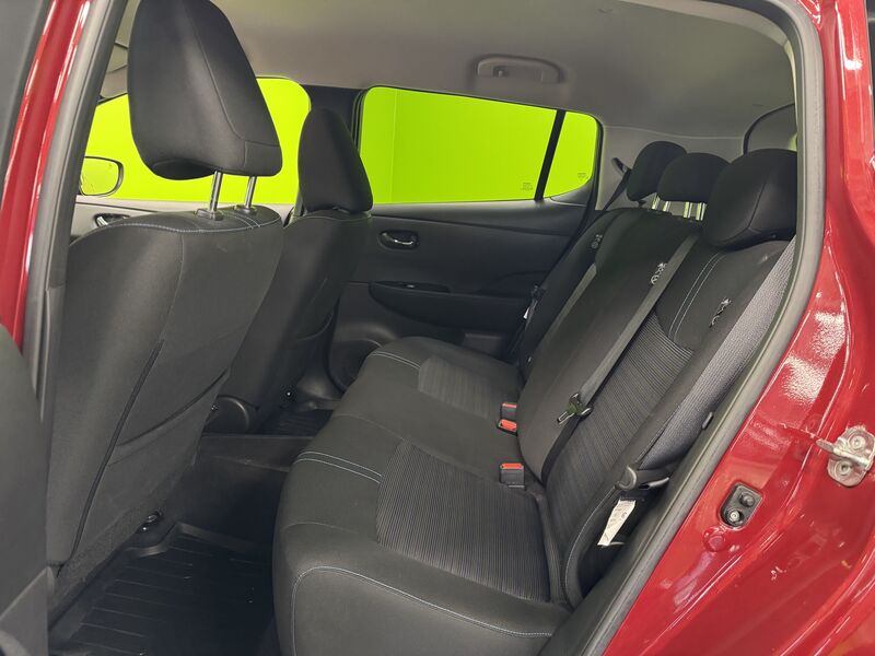 Nissan Leaf vaihtoauto