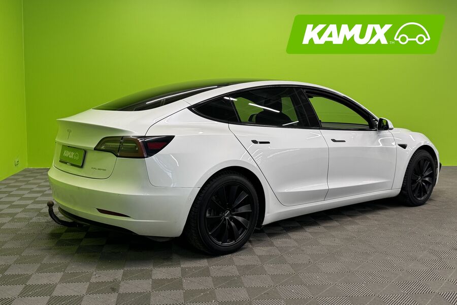 Tesla Model 3 vaihtoauto