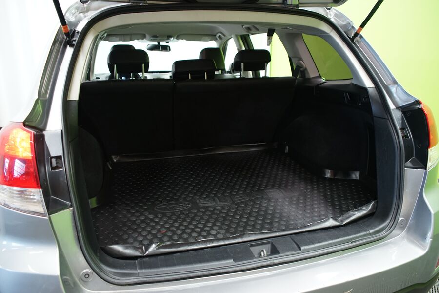 Subaru Outback vaihtoauto