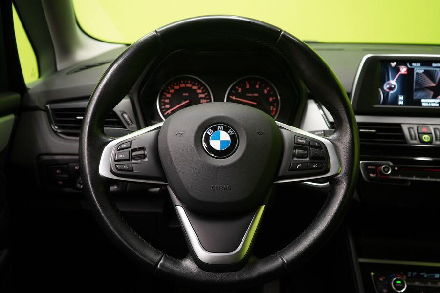 BMW 218 vaihtoauto