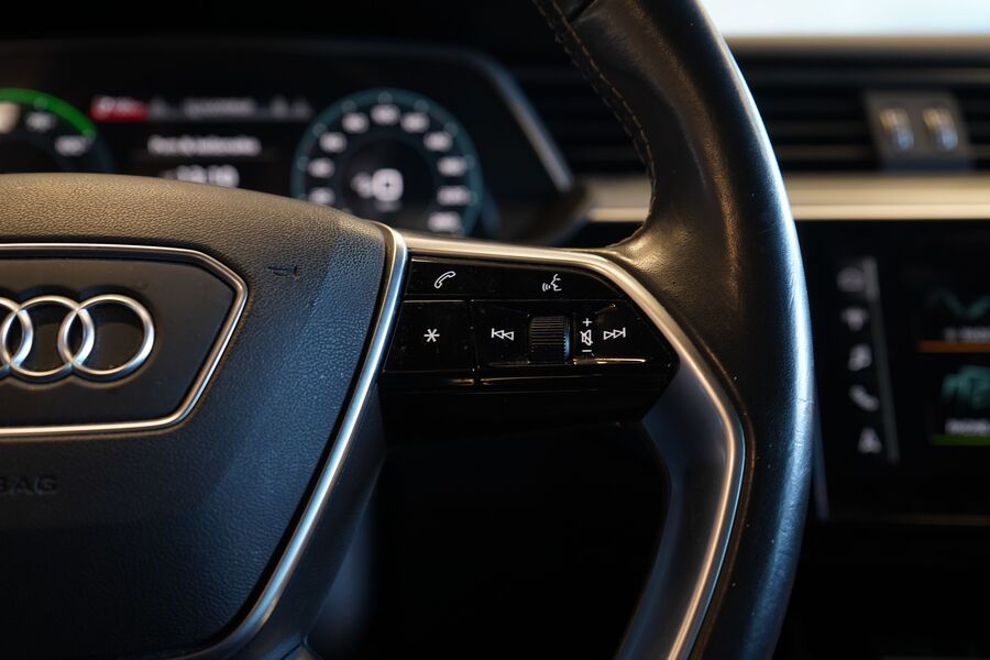 Audi e-tron vaihtoauto