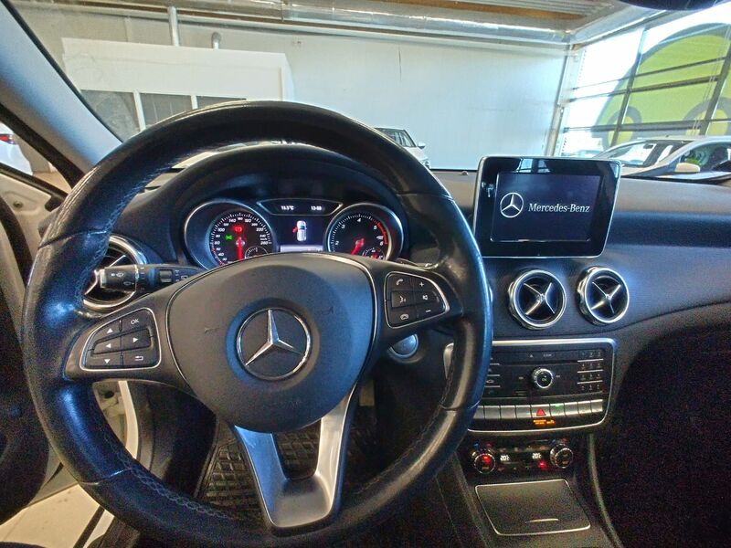 Mercedes-Benz GLA vaihtoauto