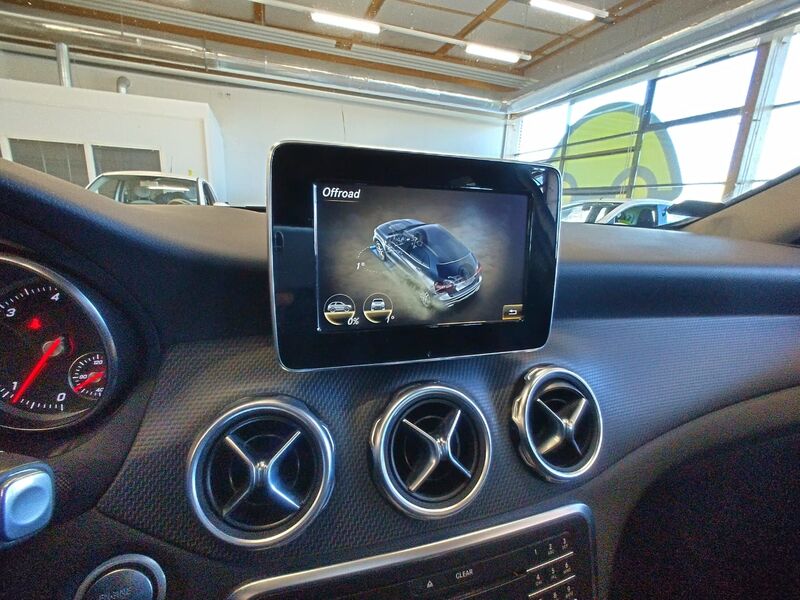 Mercedes-Benz GLA vaihtoauto