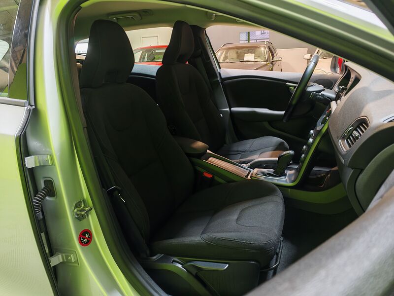 Volvo V40 vaihtoauto