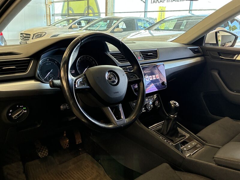 Skoda Superb vaihtoauto