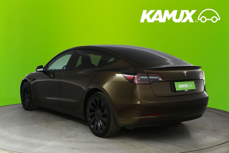 Tesla Model 3 vaihtoauto