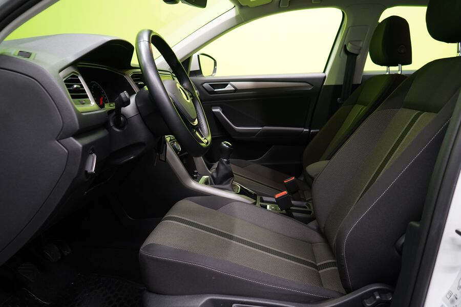 Volkswagen T-Roc vaihtoauto