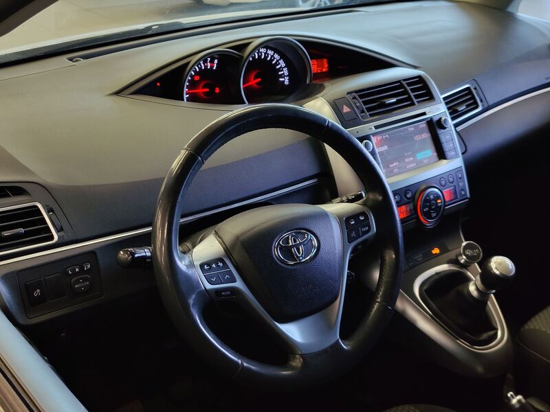 Toyota Verso vaihtoauto