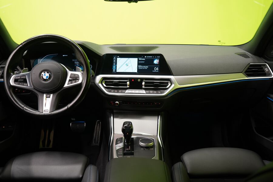 BMW 330 vaihtoauto