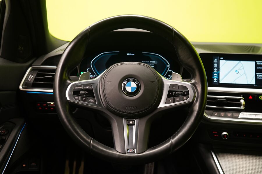 BMW 330 vaihtoauto