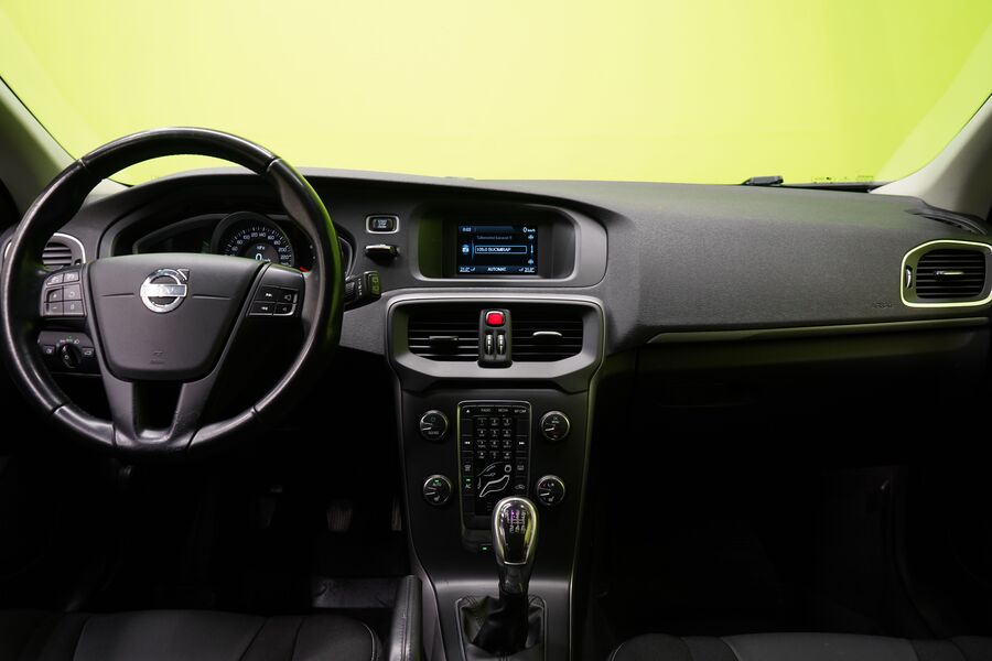 Volvo V40 vaihtoauto