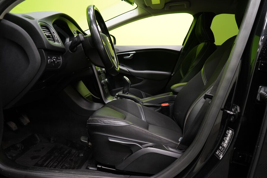 Volvo V40 vaihtoauto