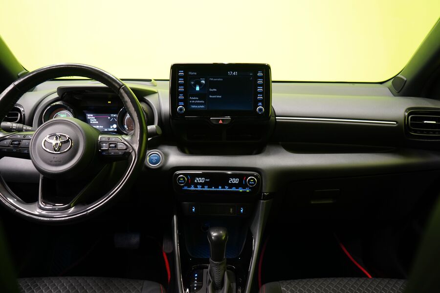 Toyota Yaris vaihtoauto