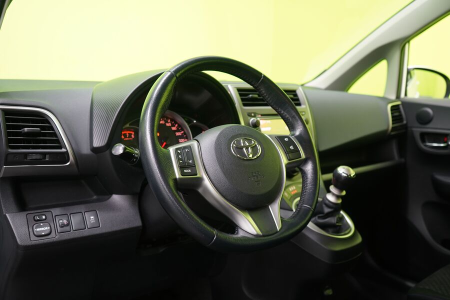 Toyota Verso-S vaihtoauto