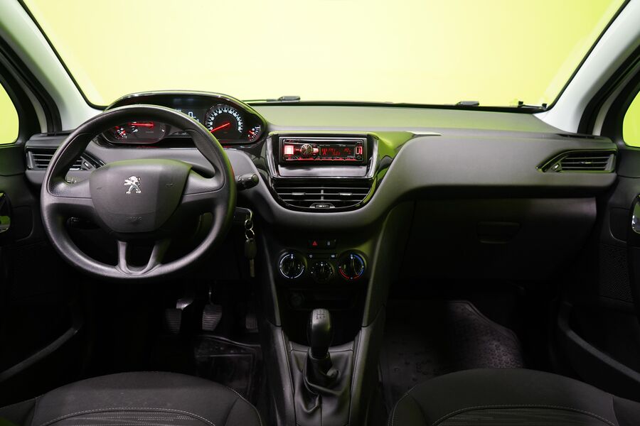 Peugeot 208 vaihtoauto