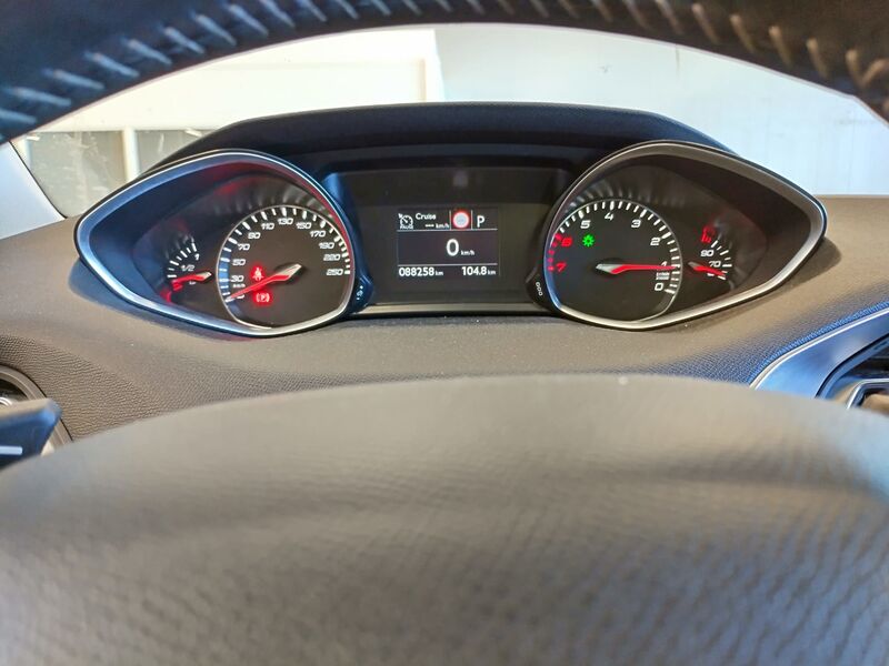 Peugeot 308 vaihtoauto