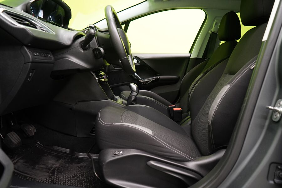 Peugeot 208 vaihtoauto